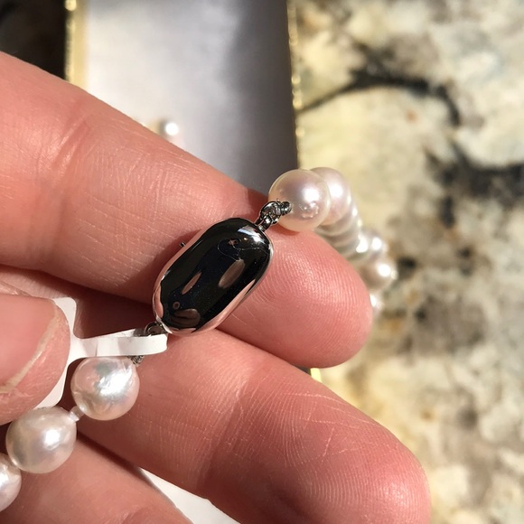 Japanese Akoya Pearl Necklace 20.5 length - Picture 6 of 8